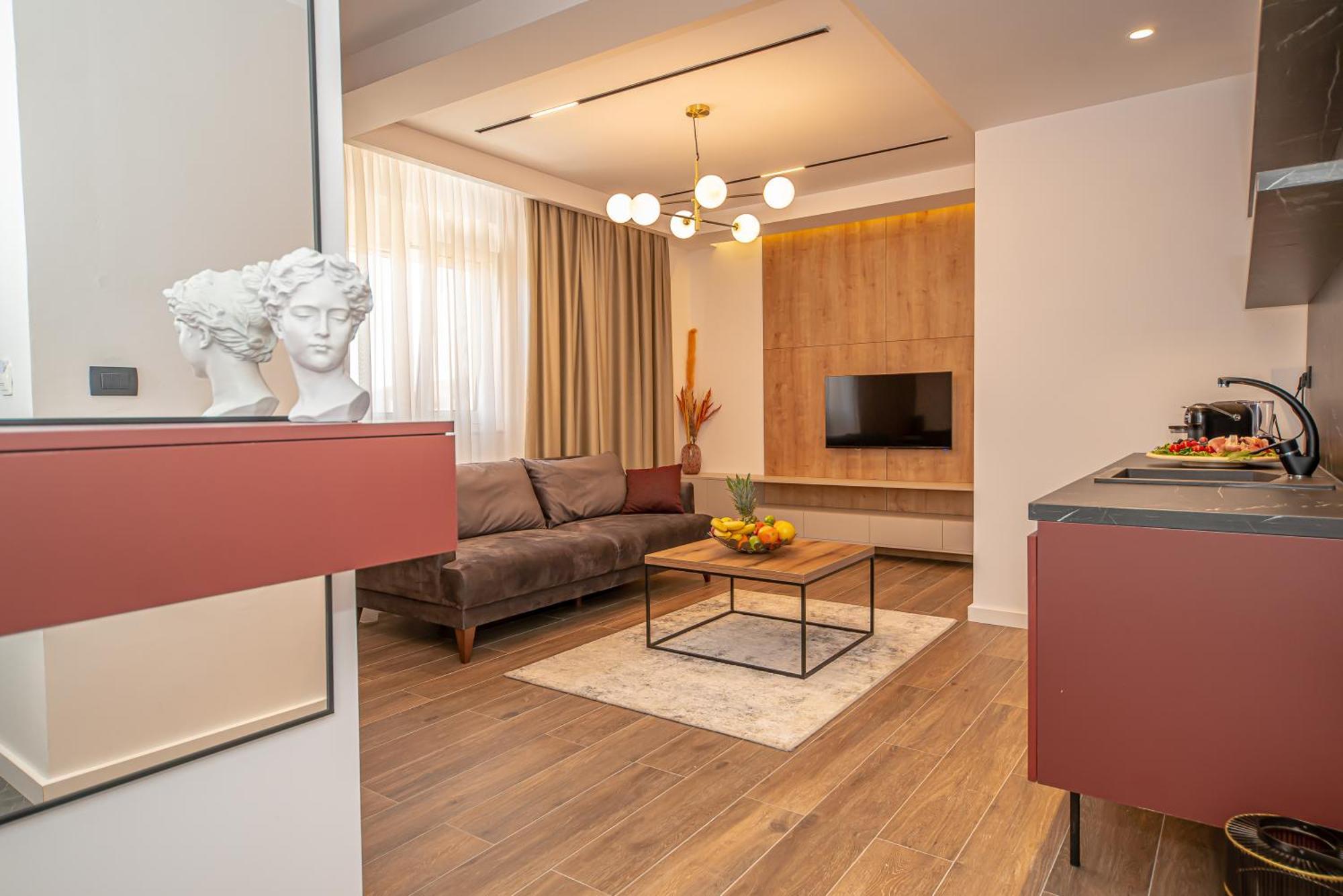 N&N Lux Guest House Бар Екстер'єр фото